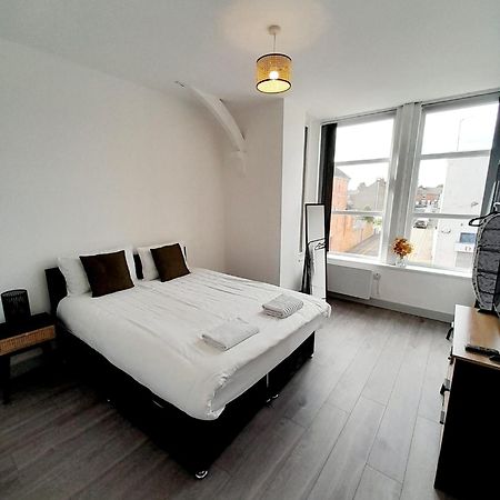 1 & 2 Bed Apartments - Desborough, Kettering, Cosy, Parking, Family, Wifi Exterior foto